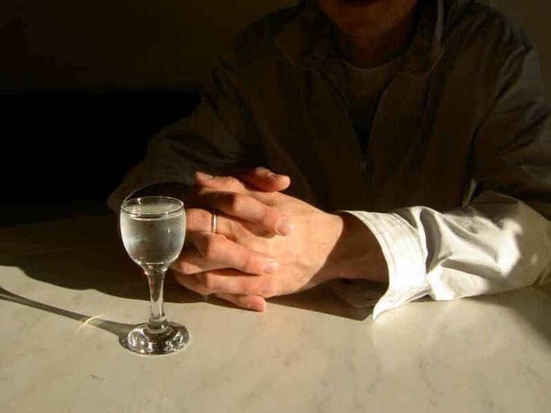 When drinking strong alcohol even in small doses every day, a person experiences alcohol dependence