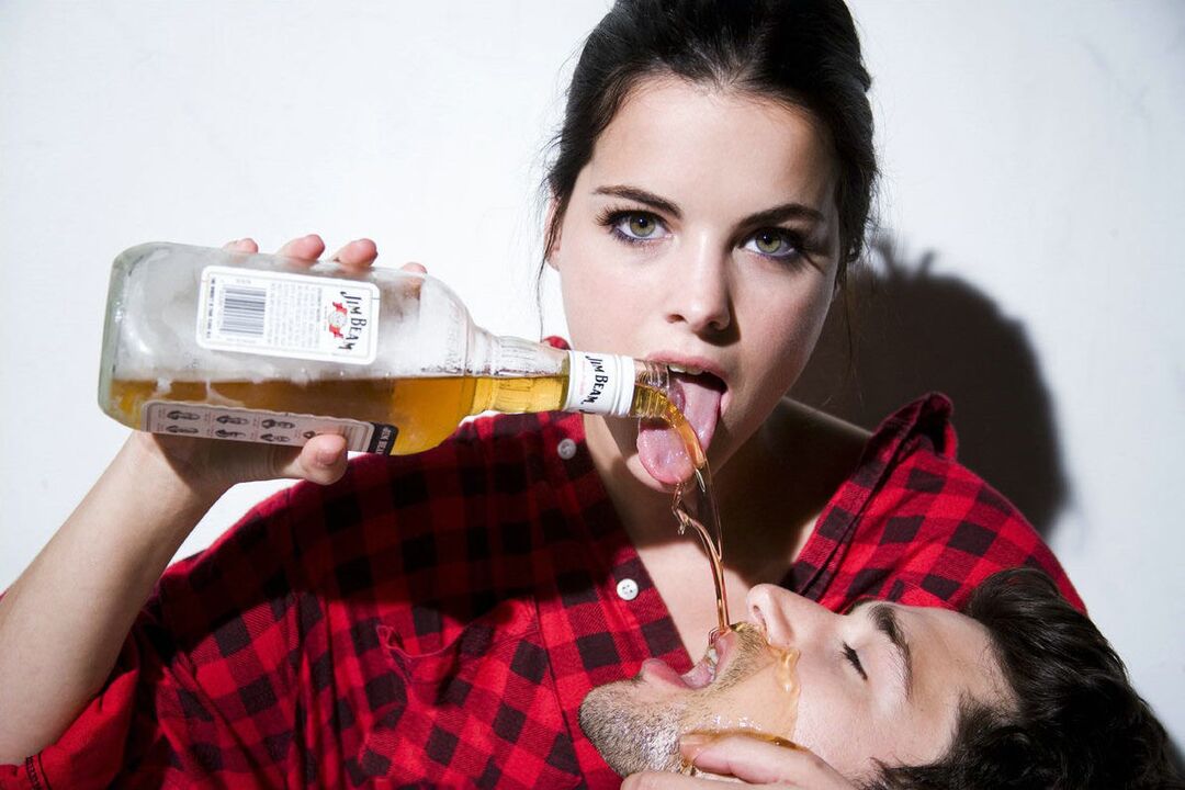 girls pour alcohol on guys before sex